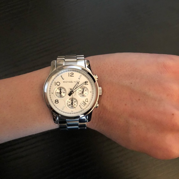 Michael Kors Silver Watch - Picture 6 of 8